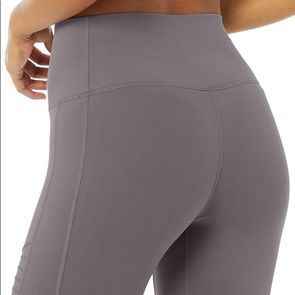 ALO YOGA MOTO LEGGINGS - Picture 2 of 8